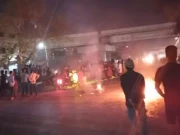 پانی و بجلی کی بندش پر شہری مشتعل، مختلف علاقوں میں احتجاج، ٹریفک نظام مفلوج