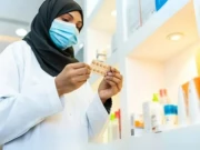 پنجاب میں 4 ہزار، سندھ میں صرف 250 فارماسسٹ تعینات؛ مہنگی ادویات عوام کی پہنچ سے باہر