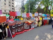 لاہور میں جنگ مخالف ریلی، جے اے سی کا بھارت و پاکستان سے مذاکرات کی فوری بحالی کا مطالبہ