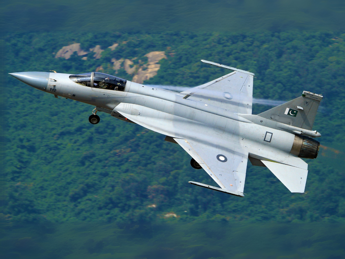 پاکستان کا منہ توڑ جواب، بھارت فوجی اڈوں اور عملے کو نقصان پہنچنے کے اعتراف پر مجبور