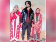 چترال: محبت میں گرفتار دو لڑکیاں شادی کیلیے نوجوان کے گھر پہنچ گئیں، دونوں سے بیک وقت نکاح 