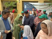 فاروق اعوان اور رومہ مشتاق مٹو کے ہاتھوں سروائیکل کینسرسے بچاؤ کی ویکسینیشن کمپین کا افتتاح