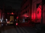 نارتھ کراچی میں گارمنٹ فیکٹری میں آتشزدگی، فائر بریگیڈ نے بروقت کارروائی کرکے قابو پالیا