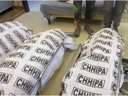 کراچی: گلشن اقبال میں فلیٹ سے تین خواتین کی لاشیں برآمد، مرد تشویشناک حالت میں اسپتال منتقل