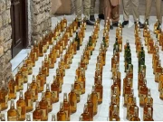  کراچی؛ اسنیپ چیکنگ کے دوران 75 لاکھ سے زائد مالیت کی غیرملکی شراب کی بڑی کھیپ پکڑی گئی