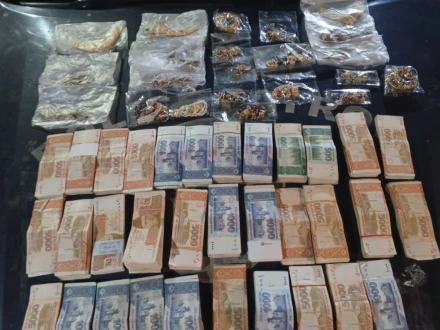 کراچی؛ جیولرز سے طلائی زیورات اور نقدی لوٹنے والا بین الصوبائی ڈکیت گروہ گرفتار