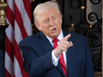 جوہری تعمیرات جاری رہیں تو قیامت برپا کر دیں گے، امریکی صدر کی ایران کو ایک بار پھر دھمکی