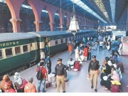 ریلوے پولیس نے گھر سے بھاگے 658 لڑکے،لڑکیوں کو پکڑ کر ورثا کے حوالے کر دیا