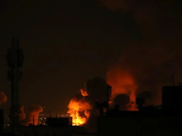 خلیجی جنگ کا آٹھواں روز، ایران میں شہدا کی تعداد 1332 تک پہنچ گئی۔ جنگ لمحہ بہ لمحہ صورتحال