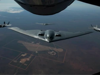 امریکی بی ٹو بمبار طیاروں نے ایران پر مزید حملوں کیلیے مشن شروع کر دیا