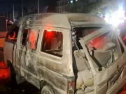 کراچی؛ ہائی روف میں آتشزدگی کے دوران جھلس کے زخمی ہونیوالی 2 بہنیں اسپتال میں دم توڑ گئیں