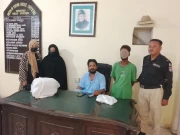کراچی؛ منشیات سپلائی نیٹ ورک سے منسلک خاتون رکشا ڈرائیور سمیت گرفتار، 14 کلو چرس برآمد