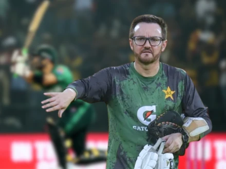 پی سی بی کا کھلاڑیوں کو تربیت کیلیے امریکا بھیجنے کا منصوبہ، مائیک ہیسن نے تصدیق کر دی