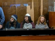 یہودی آبادکاروں نے خواتین پر مرچیں اسپرے کیں، گالیاں بکیں اور تھوکا