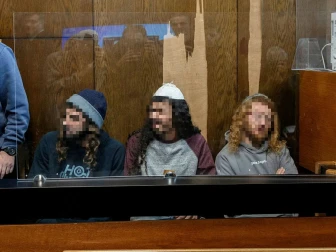 یہودی آبادکاروں نے خواتین پر مرچیں اسپرے کیں، گالیاں بکیں اور تھوکا