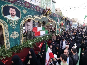 ایران میں مظاہروں کے دوران شرپسندوں کے ہاتھوں جاں بحق پولیس اہلکاروں اور شہریوں کی اجتماعی نماز جنازہ