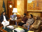 گورنر سندھ سے ایم کیو ایم کے مقتول رہنما ڈاکٹر عمران فاروق کے اہل خانہ کی ملاقات