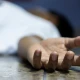 پتھر سے سر کچل کر بہیمانہ قتل؛ ملزم 24 سال تک پولیس کو کیسے چکمہ دیتا رہا؟