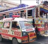 کراچی: بس اور ٹرک کی ٹکر سے ایک گھنٹے میں 2 خواتین جاں بحق