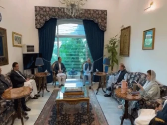 نواز شریف، شہباز شریف اور مریم نواز سے آزاد کشمیر کے وزیراعظم اور اسپیکر کی ملاقات