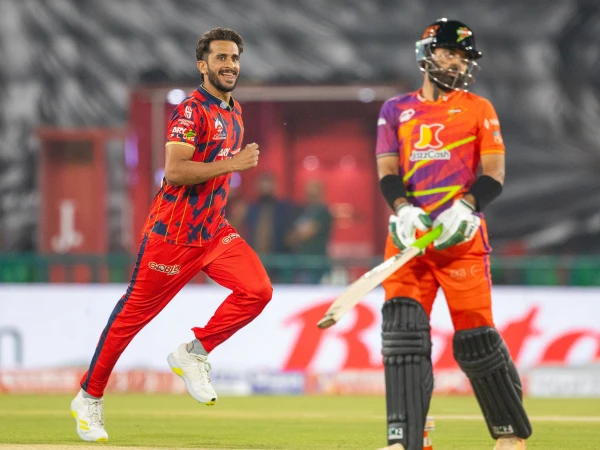 پی ایس ایل 11: کراچی کنگز کیخلاف راولپنڈیز کی بیٹگ جاری