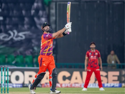 پی ایس ایل 11: راولپنڈیز کا کراچی کنگز کو جیت کیلیے 198 رنز کا ہدف 