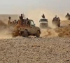 یمن کے علاقے الجوف میں حوثیوں اور سعودی حمایت یافتہ یمنی فورسز کے درمیان جاری لڑائی کی ایک جھلک۔