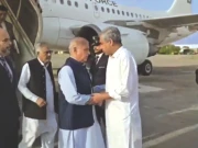 وزیر اعظم سعودیہ، قطر اور ترکیہ کے دورے کے بعد پاکستان واپس پہنچ گئے