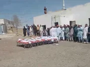 گلشن معمار میں گھر کی چھت گرنے سے جاں بحق بچیوں سمیت 6 خواتین کی نماز جنازہ ادا کر دی گئی