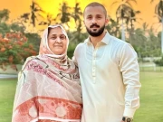 رجب بٹ پاکستان چھوڑ کر بیرونِ ملک منتقل، ویلاگنگ کو بھی خیرباد کہہ دیا