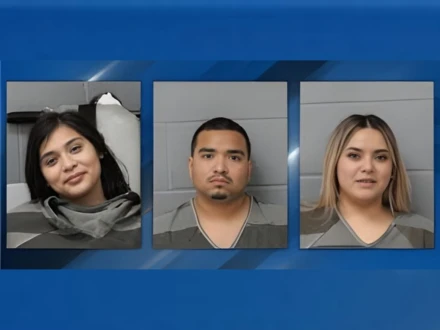 11 ماہ کا بچہ بند کار میں الٹی کرکے اوندھے منہ سیٹس کے درمیان پھنسا ملا تھا