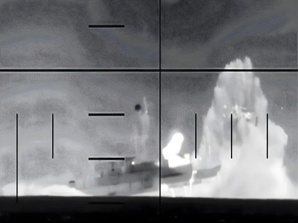 امریکا نے ایران کے ہتھیاروں سے لیس جنگی جہاز کو تباہ کردیا، جنگ کی لمحہ بہ لمحہ بدلتی صورت حال