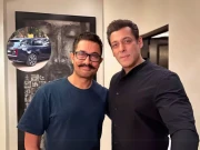 عامر خان کی سالگرہ سے قبل سلمان خان ملنے کیلیے ان کے گھر پہنچ گئے