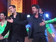 سلمان یا شاہ رخ خان؟ بیرون ملک لائیو کنسرٹ کرنے کے زیادہ پیسے کون لیتا ہے؟ 