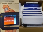 لاہور: میڈیکل کتابوں کے صفحوں میں آئس جذب کرکے بیرون ملک  اسمگل کرنے کی کوشش ناکام