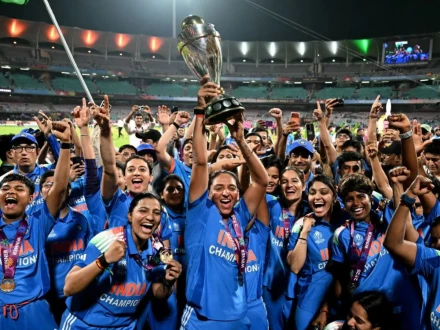 بی سی سی آئی کا ورلڈ کپ فاتح ویمنز ٹیم سے شرمناک صنفی امتیاز سامنے آگیا