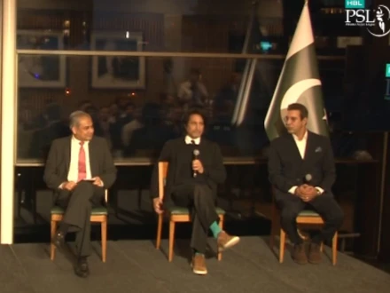 لندن کے تاریخی لارڈز کرکٹ گراؤنڈ میں پاکستان سپر لیگ کا روڈ شو