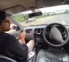 اسلام آباد: ڈرائیور لیس گاڑی کی پولیس موبائل کو ٹکر، ویڈیو وائرل، نوجوان گرفتار