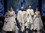 ہیلتھ، انجینئرنگ اور منرلز شو میں ماڈلز کی دلکش کیٹ واک، جیولری اور ملبوسات کی شاندار نمائش