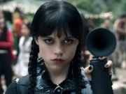 ویڈنزڈے 2 کیلئے 22 سالہ مرکزی اداکارہ نے کتنا معاوضہ لیا؟ جان کر ہوش اُڑ جائیں گے