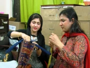 خواجہ سراؤں کی تبدیلی: تعلیم اور ہنر کے ذریعے معاشرے میں مقام بنانے کی کوشش 