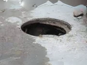 کراچی میں کھلا مین ہول ایک اور معصوم بچے کی جان لے گیا