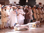 کراچی: ملیر ہالٹ پر واٹر ٹینکر کی ٹکر سے جاں بحق میاں بیوی اور نومولود کی نماز جنازہ ادا