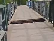 خانیوال ریلوے اسٹیشن پر گرنے والا پل 160 سال پرانا تھا