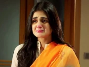  پاک بھارت جنگ کے دوران حرا مانی ابوظبی ایئرپورٹ پر پھنس گئیں، جذباتی ویڈیو وائرل