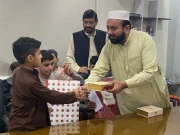 پشاور: الخدمت کی جانب سے یتیم و مستحق بچوں میں تحائف اور عیدی تقسیم