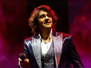 بھارتی گلوکار سونونگم کا کنسرٹ میدان جنگ بن گیا، پتھر اور بوتلیں برسائی گئیں