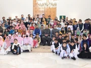 ایوانِ صدر میں یتیم بچوں کے لیے افطار ڈنر کا اہتمام، کمپیوٹر اور ٹیبلٹس کے تحفے تقسیم