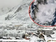 بھارت میں برفانی تودہ گر گیا؛ 57 مزدور دب گئے 