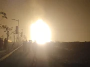 کراچی: کورنگی کراسنگ کے علاقے میں آئل ریفائنری کے نزدیک گیس پائب لائن میں آتشزدگی